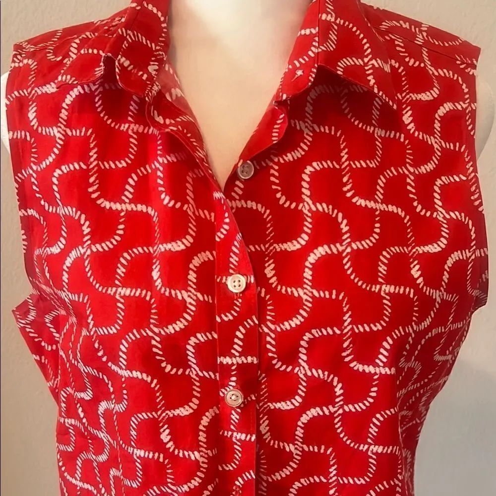 Red Sleeveless Button-Up Blouse - Picture 2 of 5
